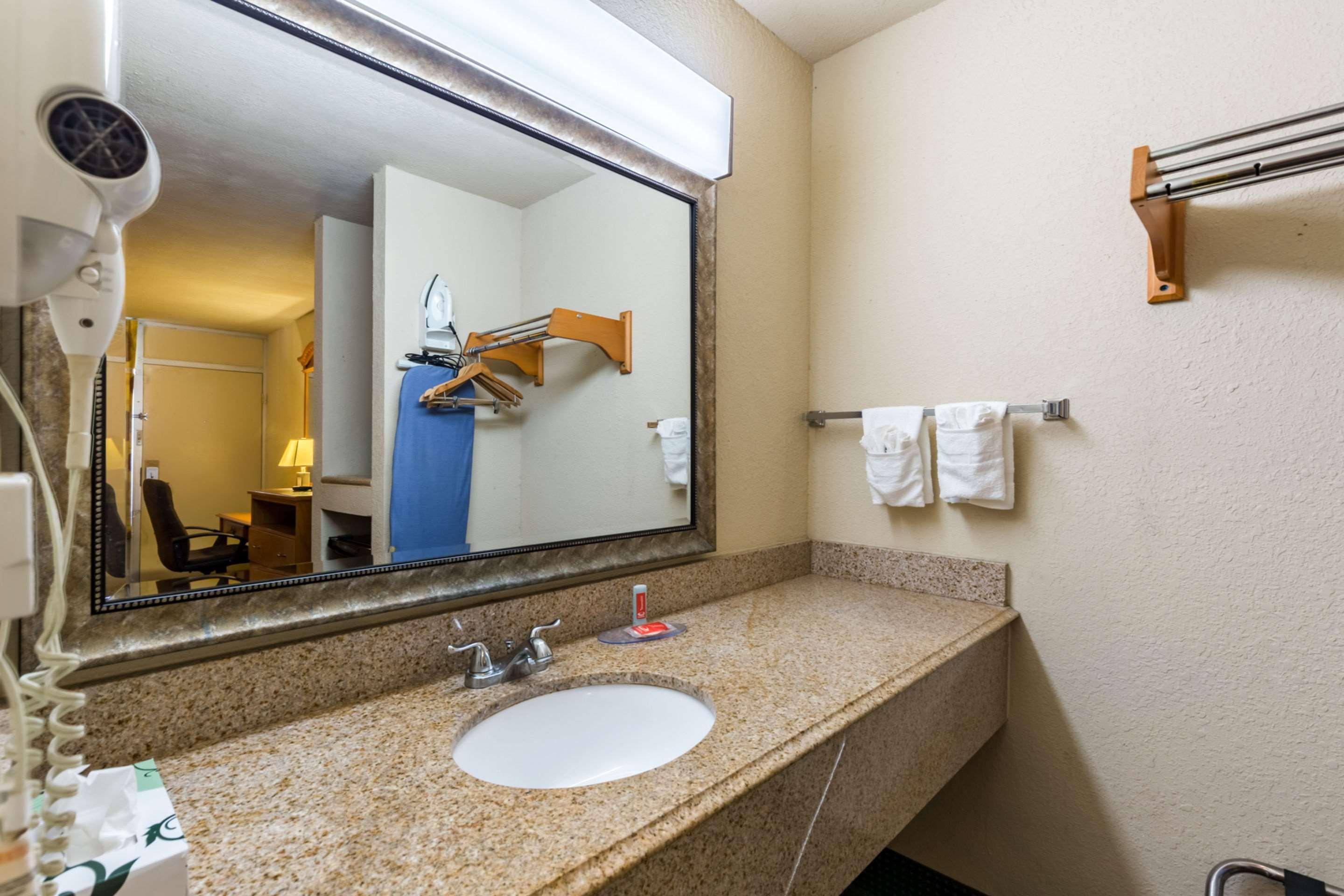 Econo Lodge Baytown Exteriér fotografie